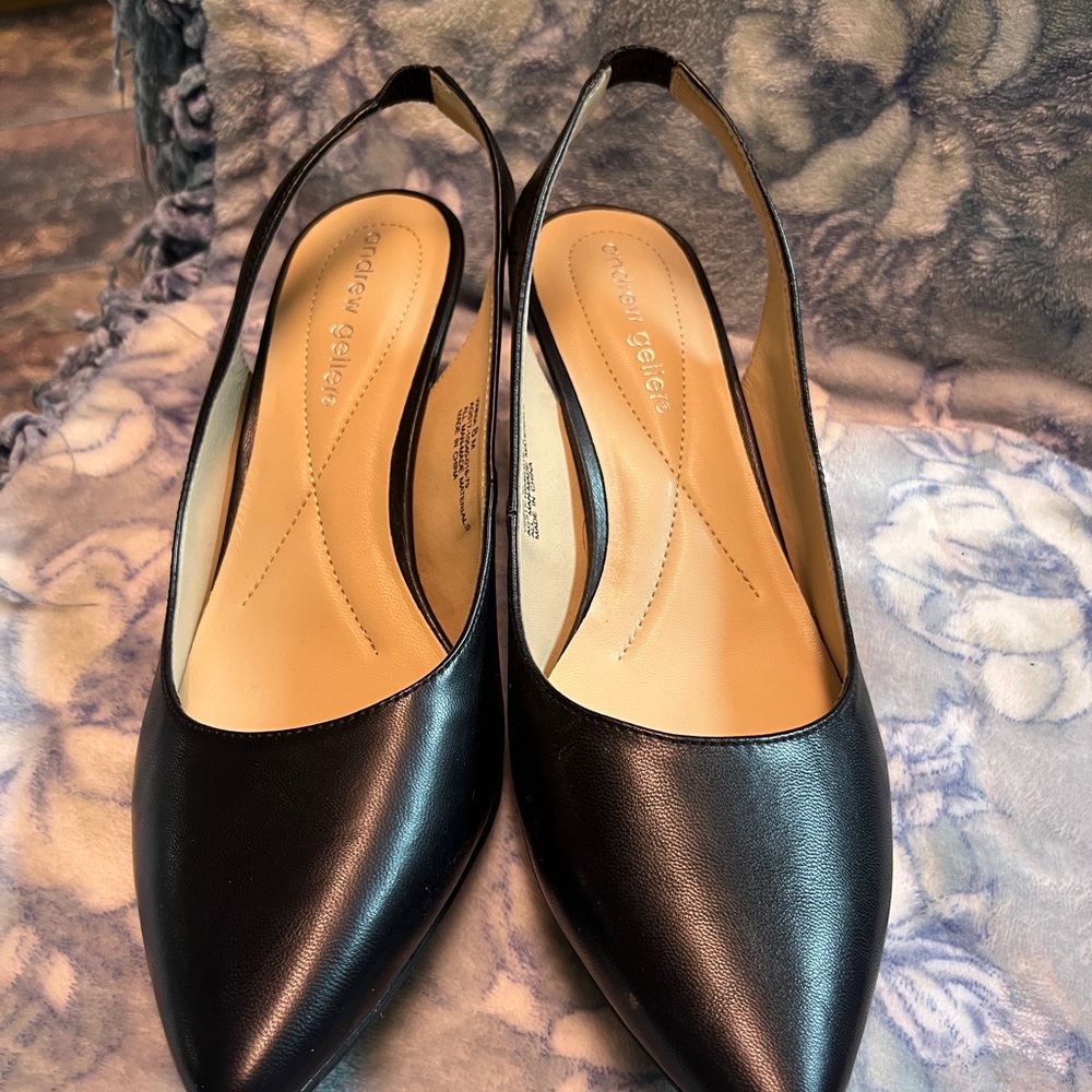 Andrew Geller Elegant Black Slingback Heels